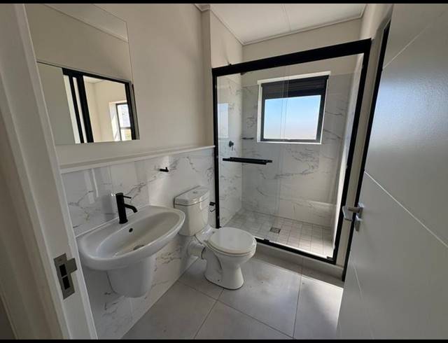 2 BEDROOM PROPERTY TO RENT IN SANDOWN